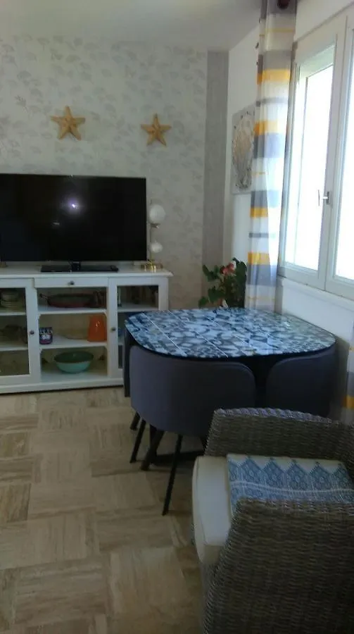 Loue Chambre Chez L Habitant Acces A La Cuisine A 10 Mn Des Plages Ploeven Homestay